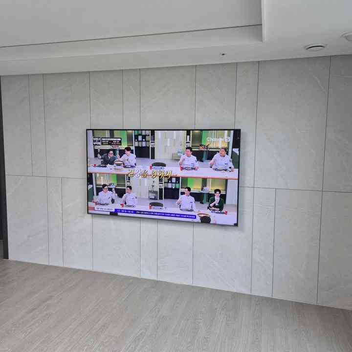콘크리트 벽 벽걸이TV 설치