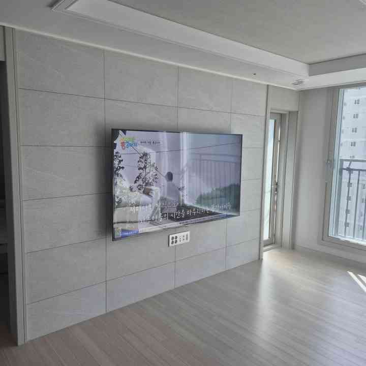 벽 안쪽 기기 공간 무타공 벽걸이TV