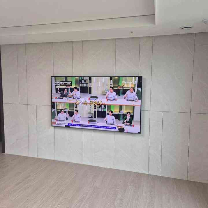 벽 안쪽 기기 공간 무타공 벽걸이TV