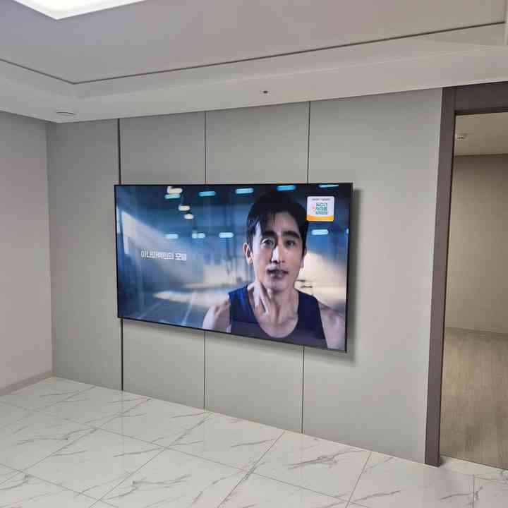 아트월 무타공 벽걸이TV