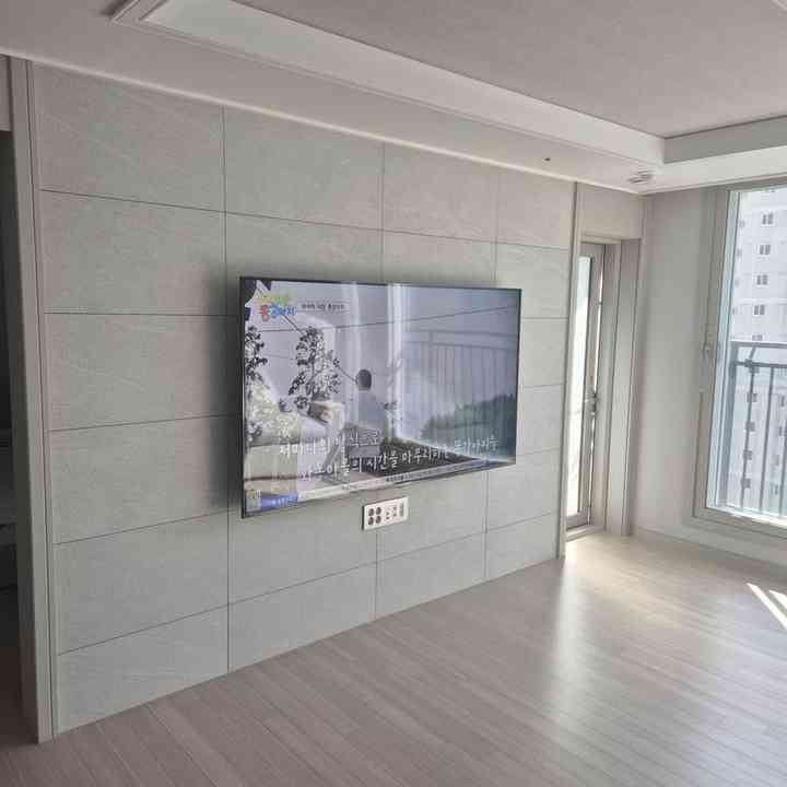 벽면 수평 무타공 벽걸이TV