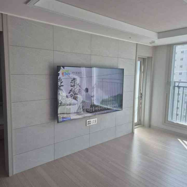 벽 안쪽 기기 공간 무타공 벽걸이TV