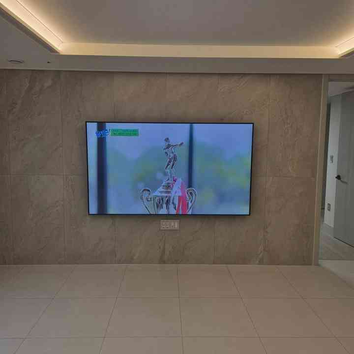 벽 안쪽 기기 공간 벽걸이TV 설치